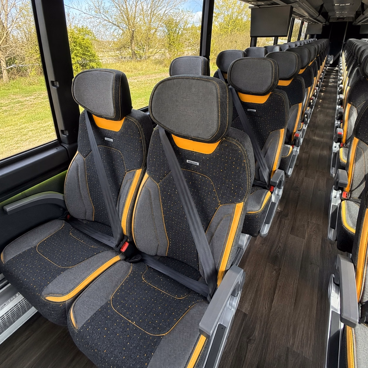 buses and pricing in minutes instead of days