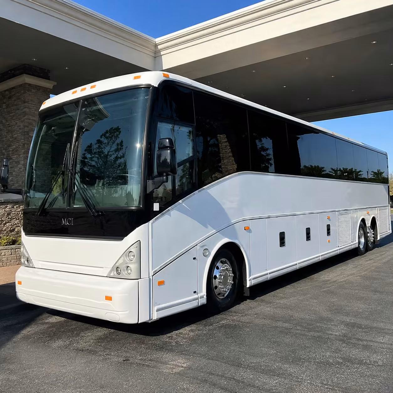 long distance charter bus rentals for brooklyn park government and military travel