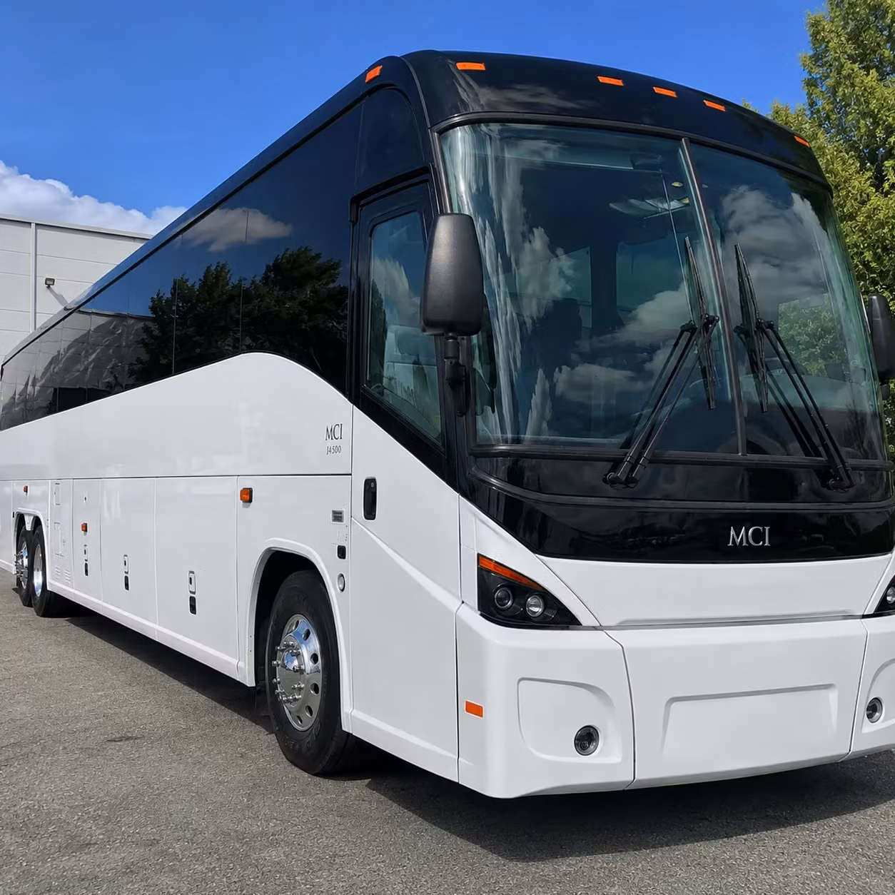 shuttling personnel between minneapolis saint paul area military installations and brooklyn park